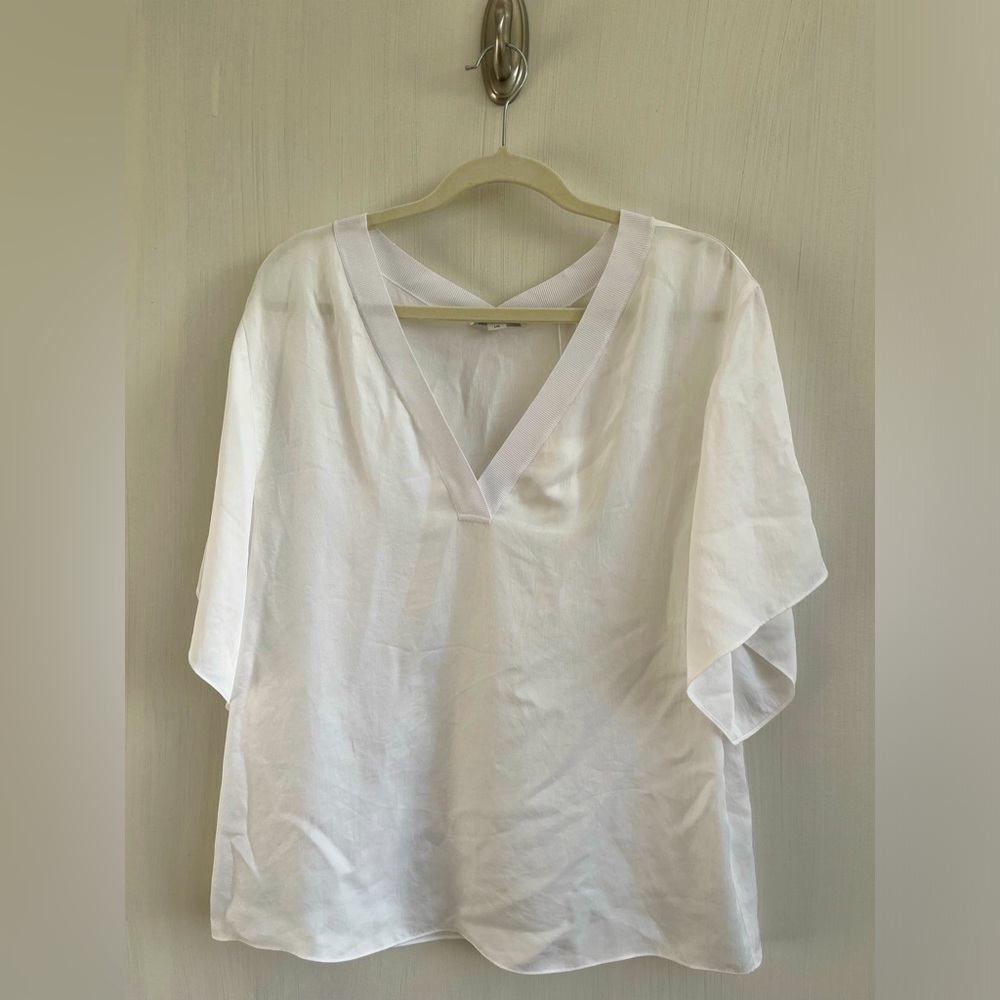 Vince flowy white top NWT